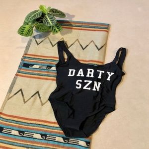 Women’s one-piece swimsuit (NEW)